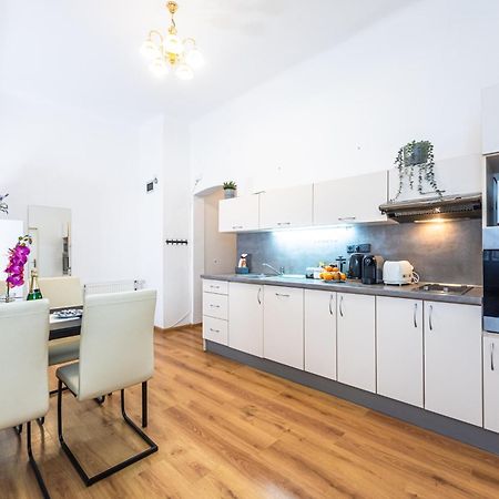 Wenceslas Square 2 Bedroom Apartment Praha Eksteriør bilde